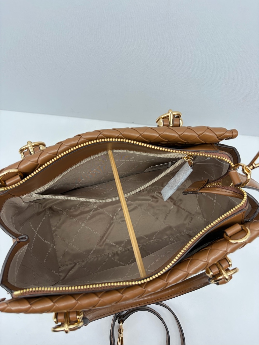 MICHAEL KORS Marilyn Medium Woven Satchel Crossbody Luggage - Picture 13 of 14